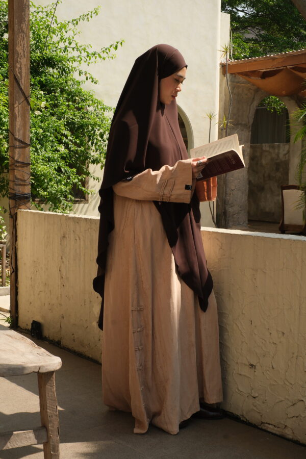 DSCF1352 Hareer Yu Abaya (حرير 玉) - Khaki