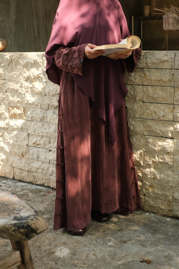 DSCF1462 Hareer Yu Abaya (حرير 玉) - Maroon
