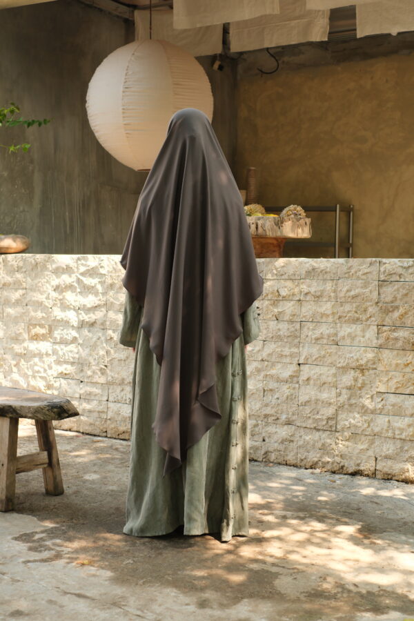 DSCF1478 Hareer Yu Abaya (حرير 玉) - Sage