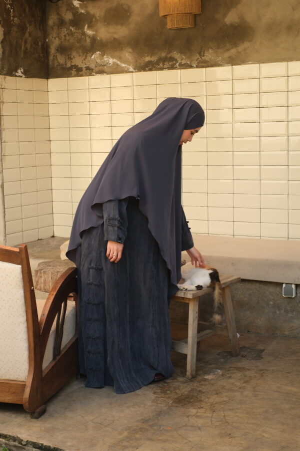DSCF1545 Hareer Yu Abaya (حرير 玉) - Navy