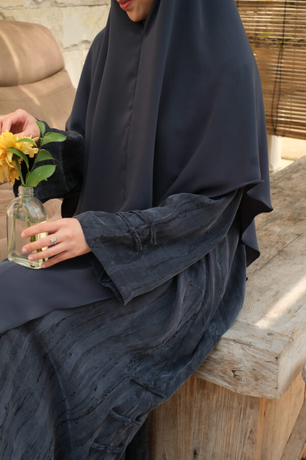DSCF1585 Hareer Yu Abaya (حرير 玉) - Navy
