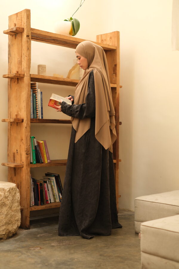 Rauha Kashgar (روحا 喀什) - Black
