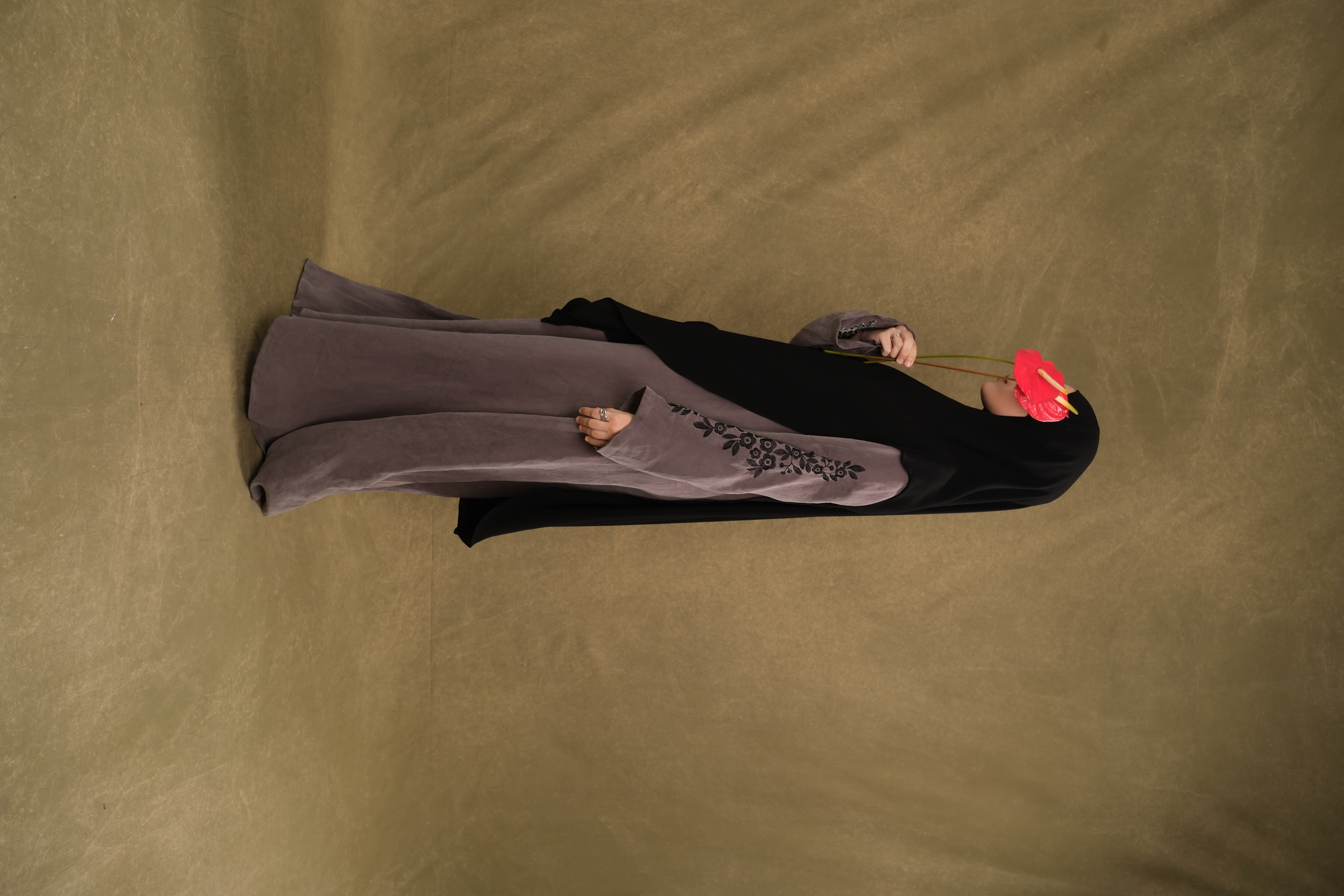 Feray Abaya - Metallic Fir