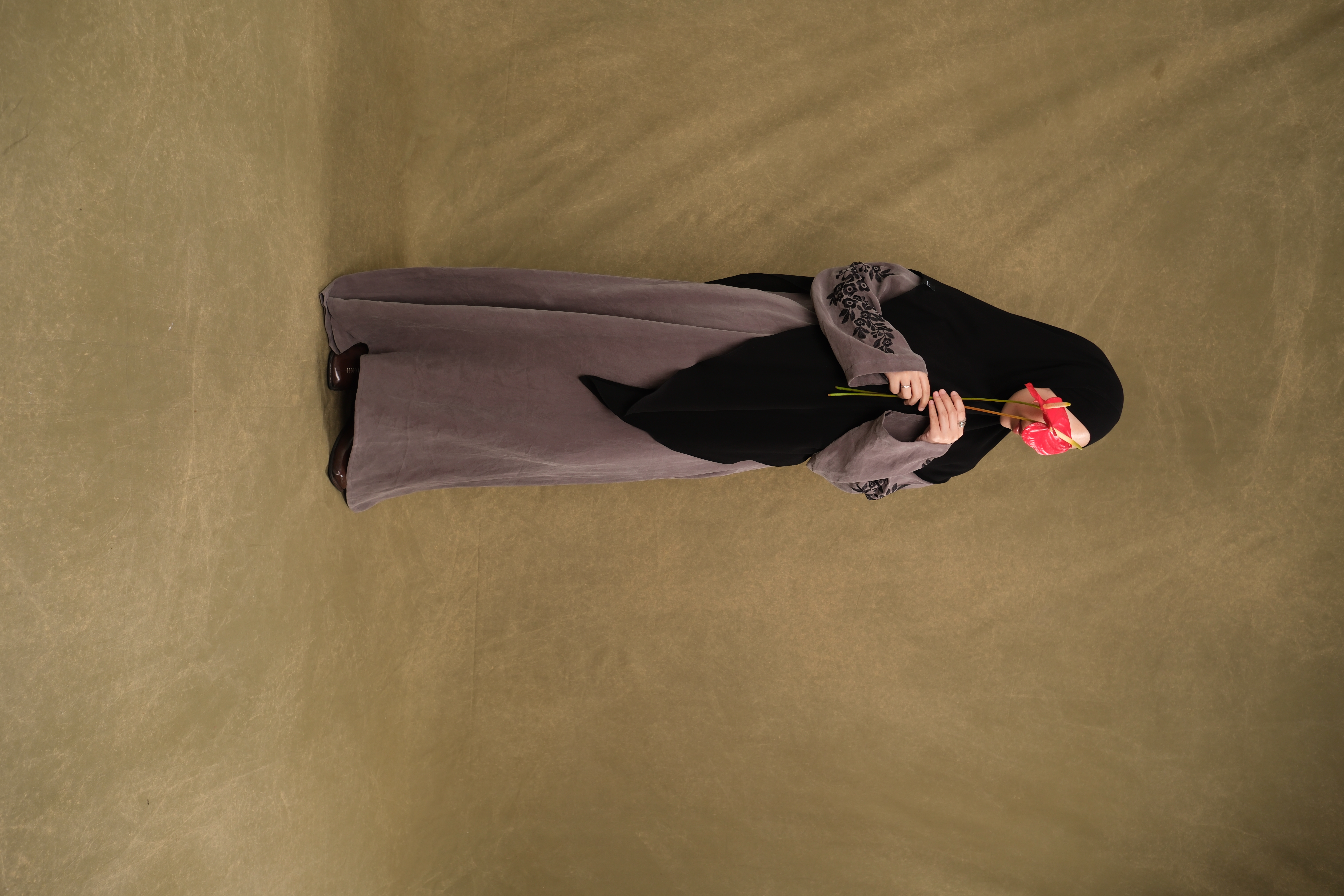 Feray Abaya - Metallic Fir