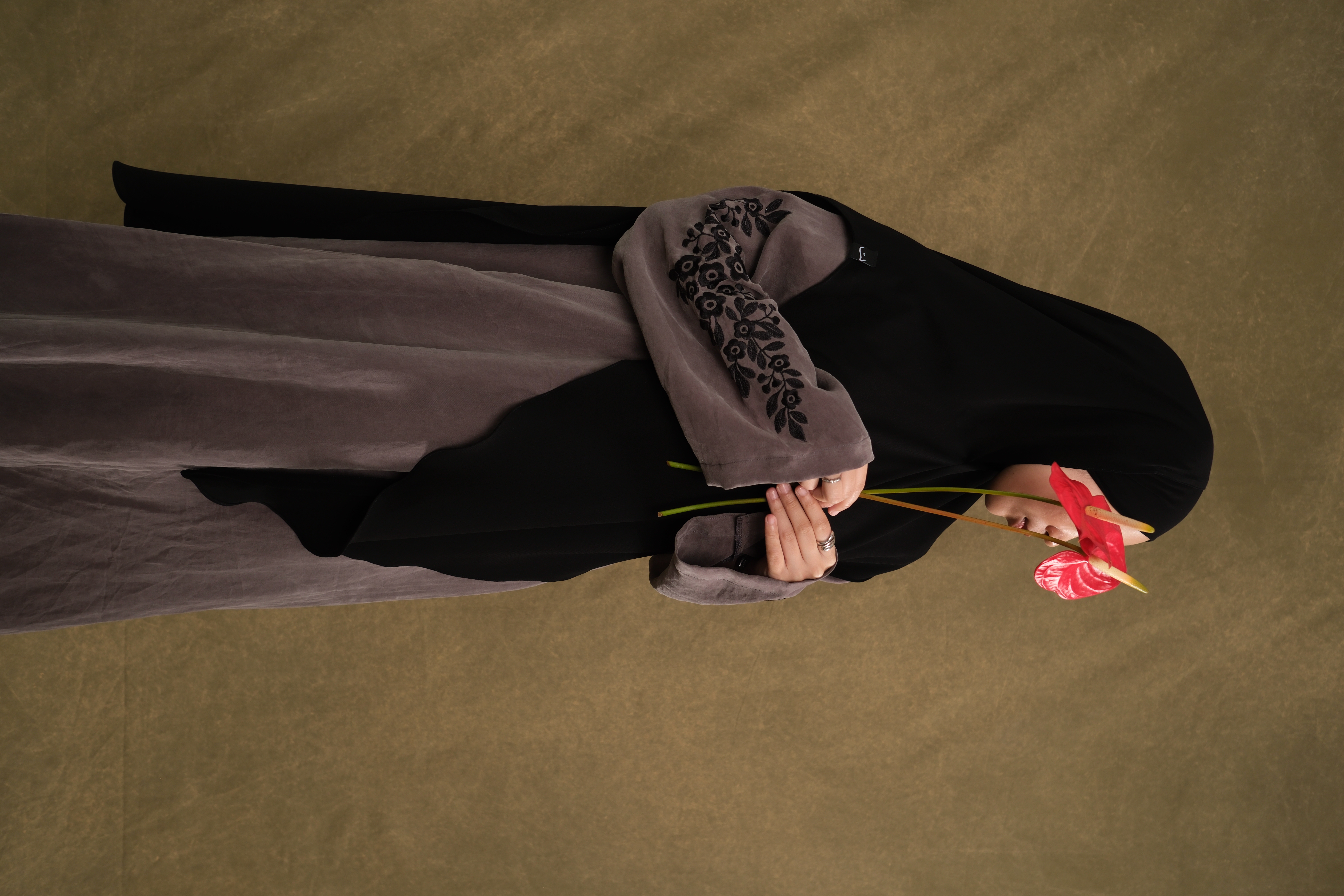 Feray Abaya - Metallic Fir