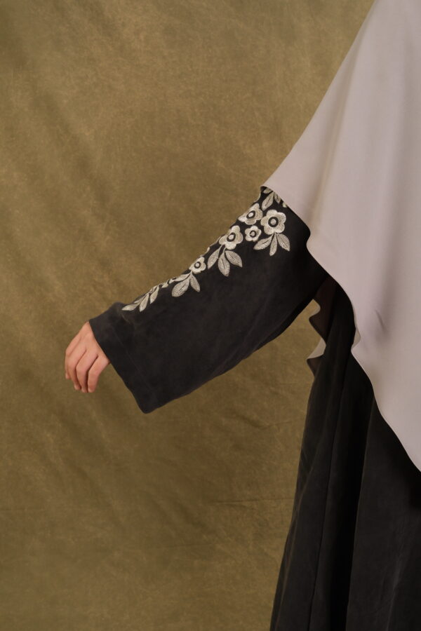 Feray Abaya - Black